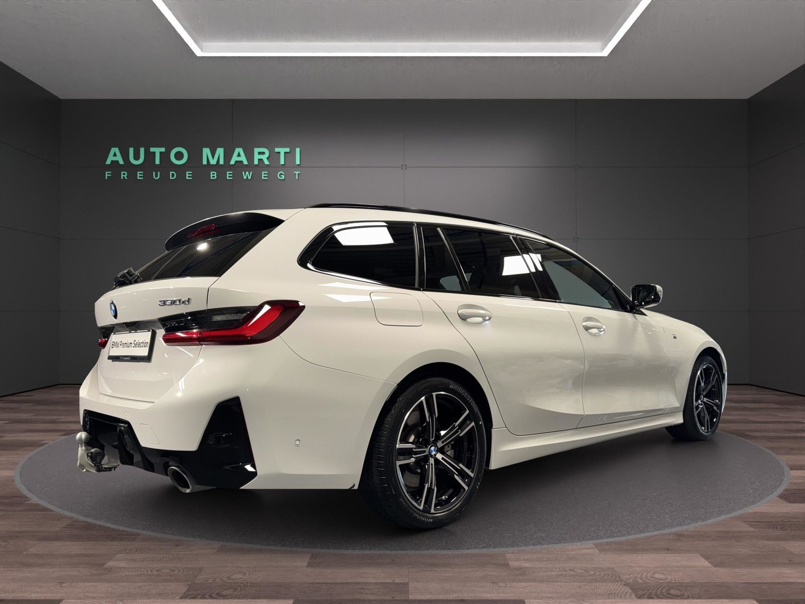 BMW 330d xDrive Touring M Sport, Mild-Hybrid Diesel/Electric, Second hand / Used, Automatic - 4