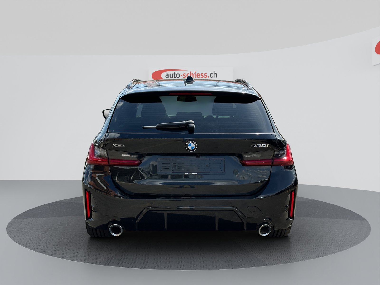 BMW 330i Touring M Sport Shadow Line Steptronic, Benzin, Occasion / Gebraucht, Automatik - 4