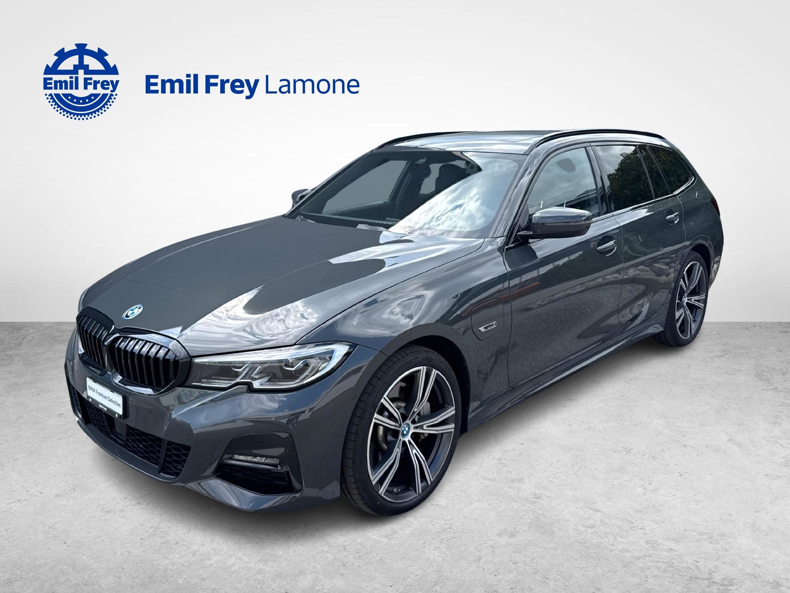 BMW 330e xDrive SAG Touring