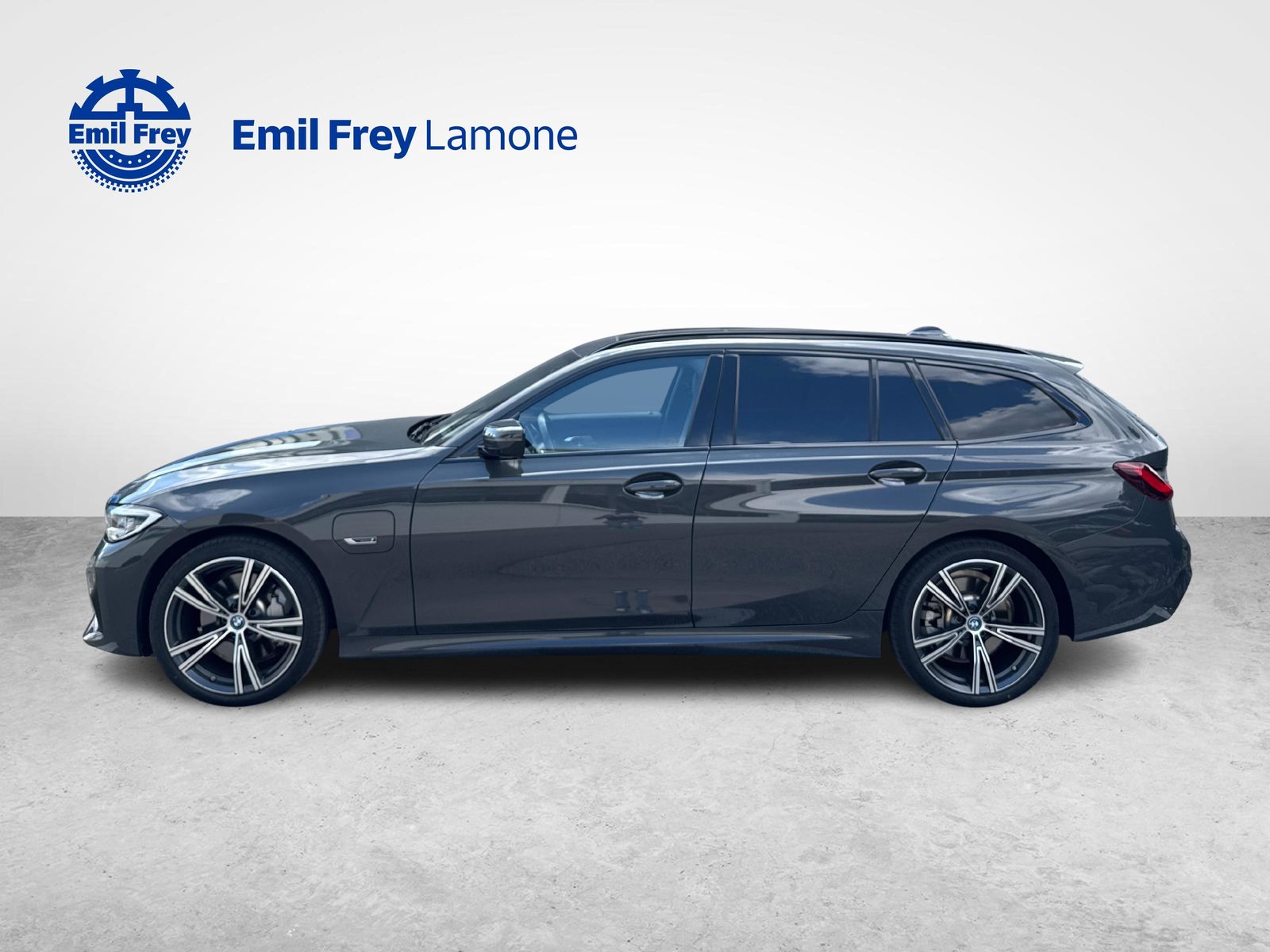 BMW 330e xDrive SAG Touring, Plug-in-Hybrid Benzina/Elettrica, Occasioni / Usate, Automatico - 4