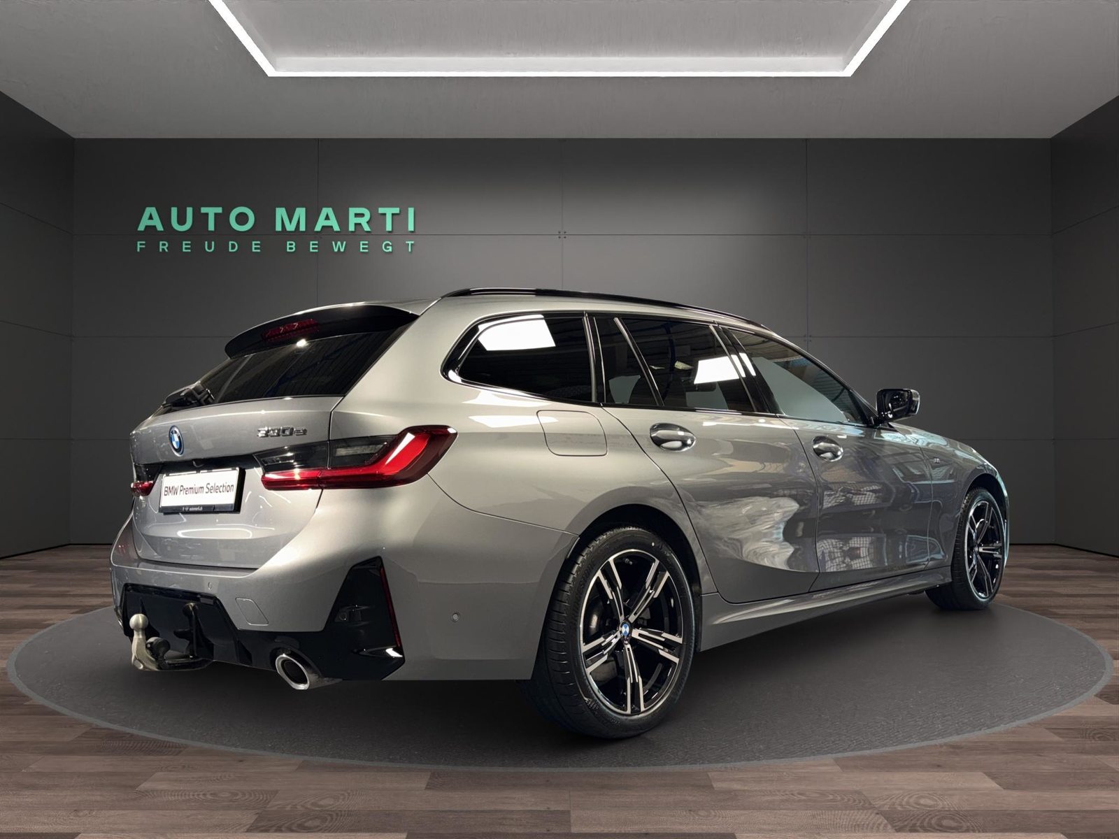 BMW 330e xDrive Touring M Sport, Hybride Rechargeable Essence/Électricité, Occasion / Utilisé, Automatique - 5
