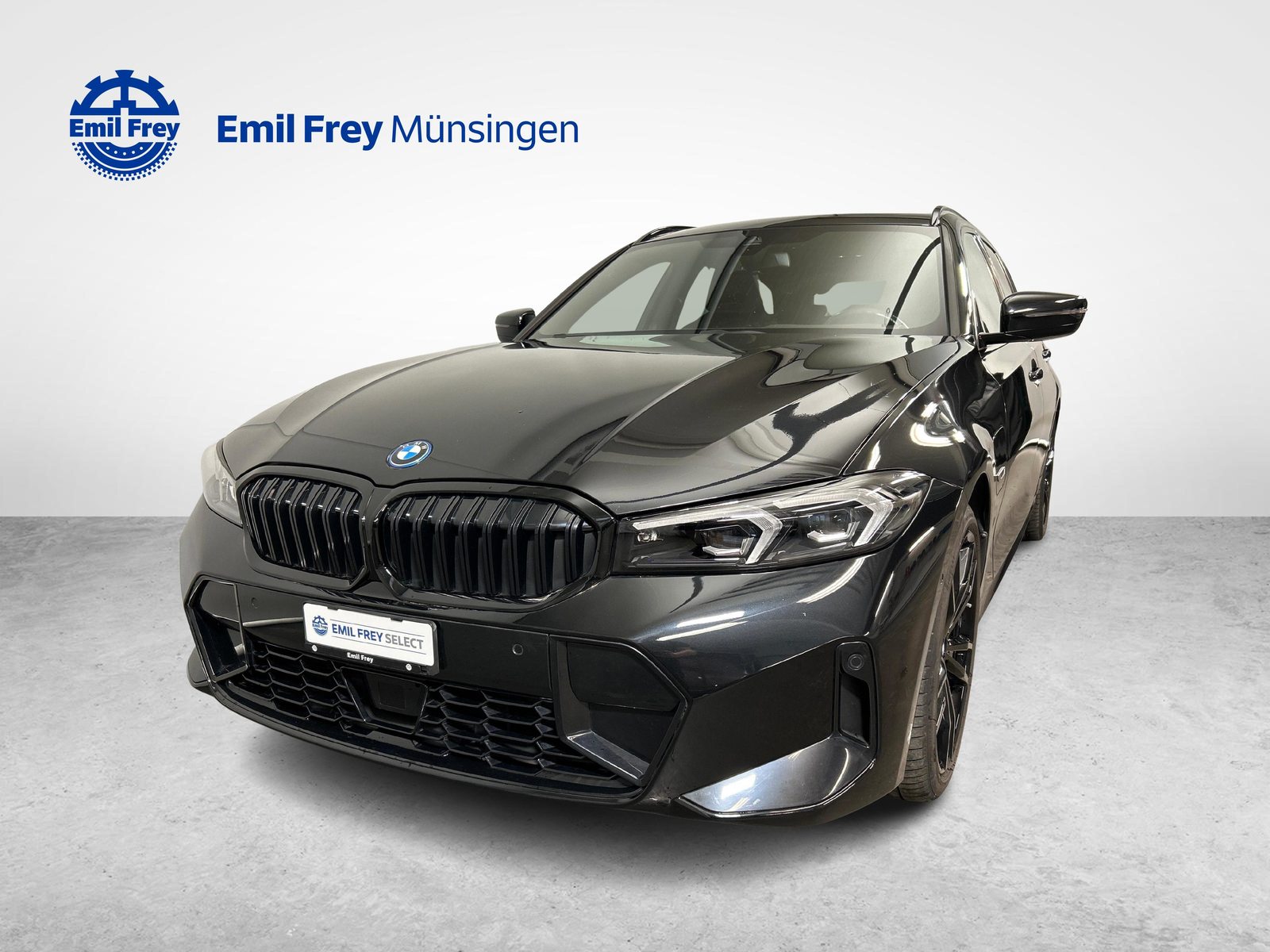 BMW 330e xDrive Touring