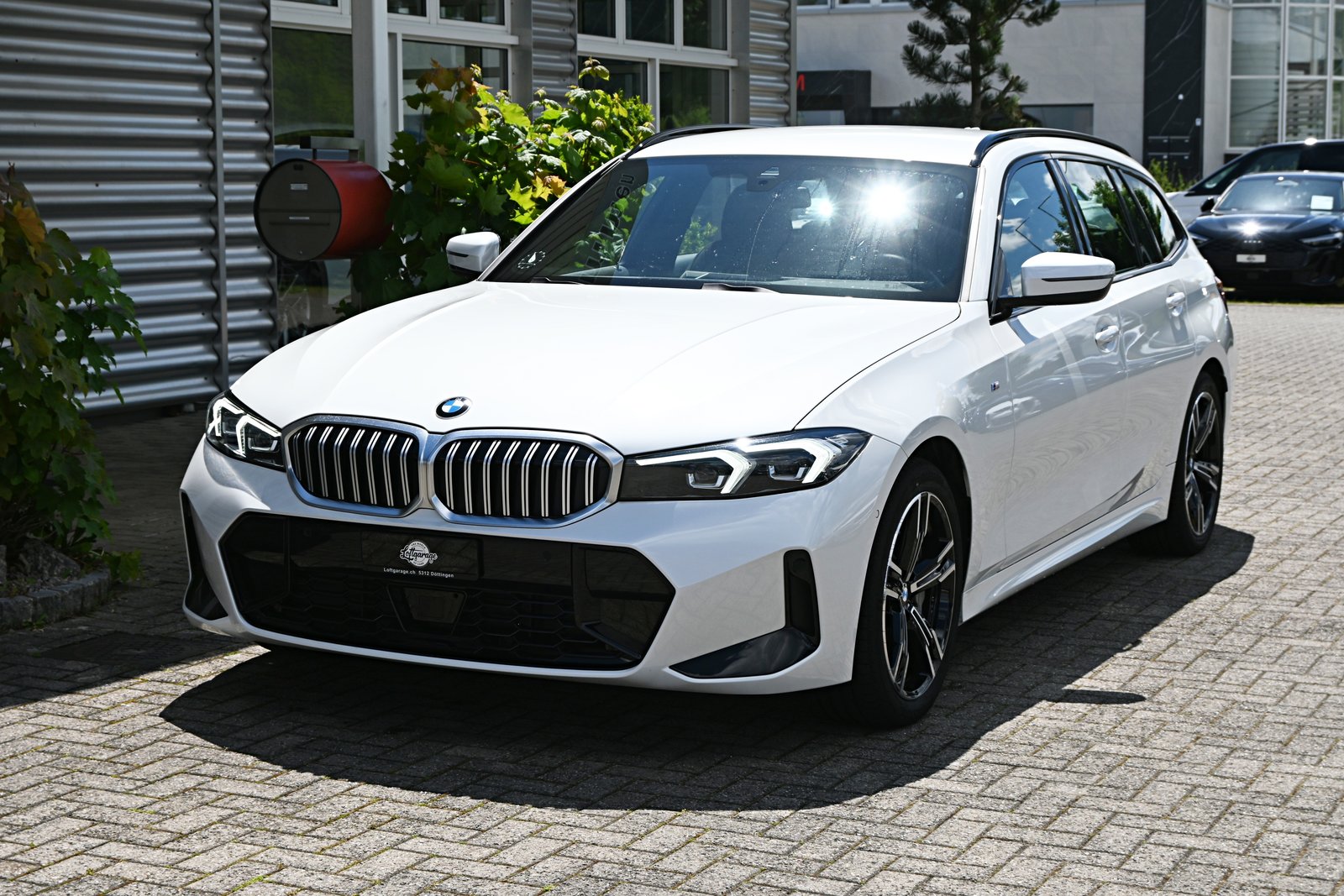 BMW 330i Touring Steptronic M Sport Automat + Werksga, Petrol, Second hand / Used, Automatic - 2