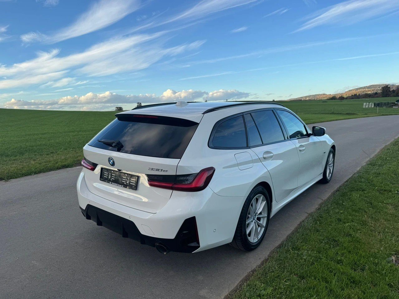BMW 330e Steptronic M Sport Pro, Plug-in-Hybrid Benzina/Elettrica, Occasioni / Usate, Automatico - 4