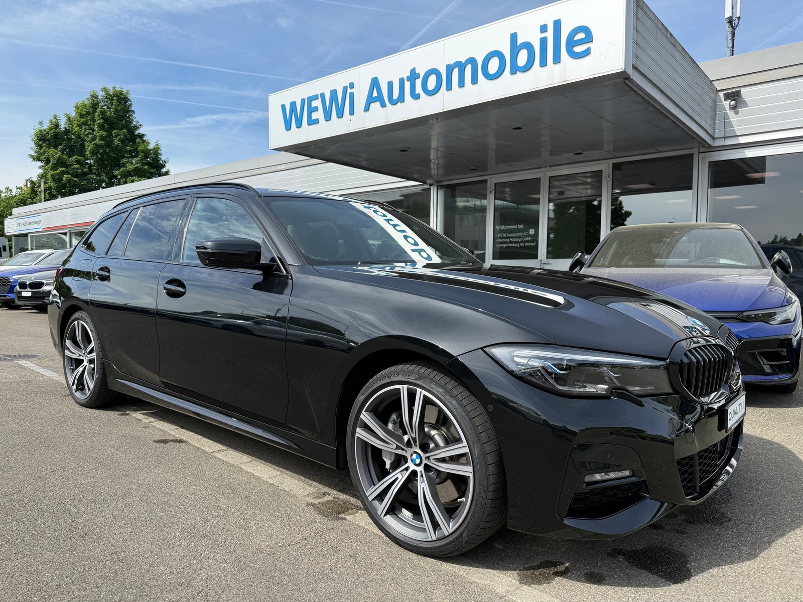 BMW 330e x DriveTouring M Sport Steptronic