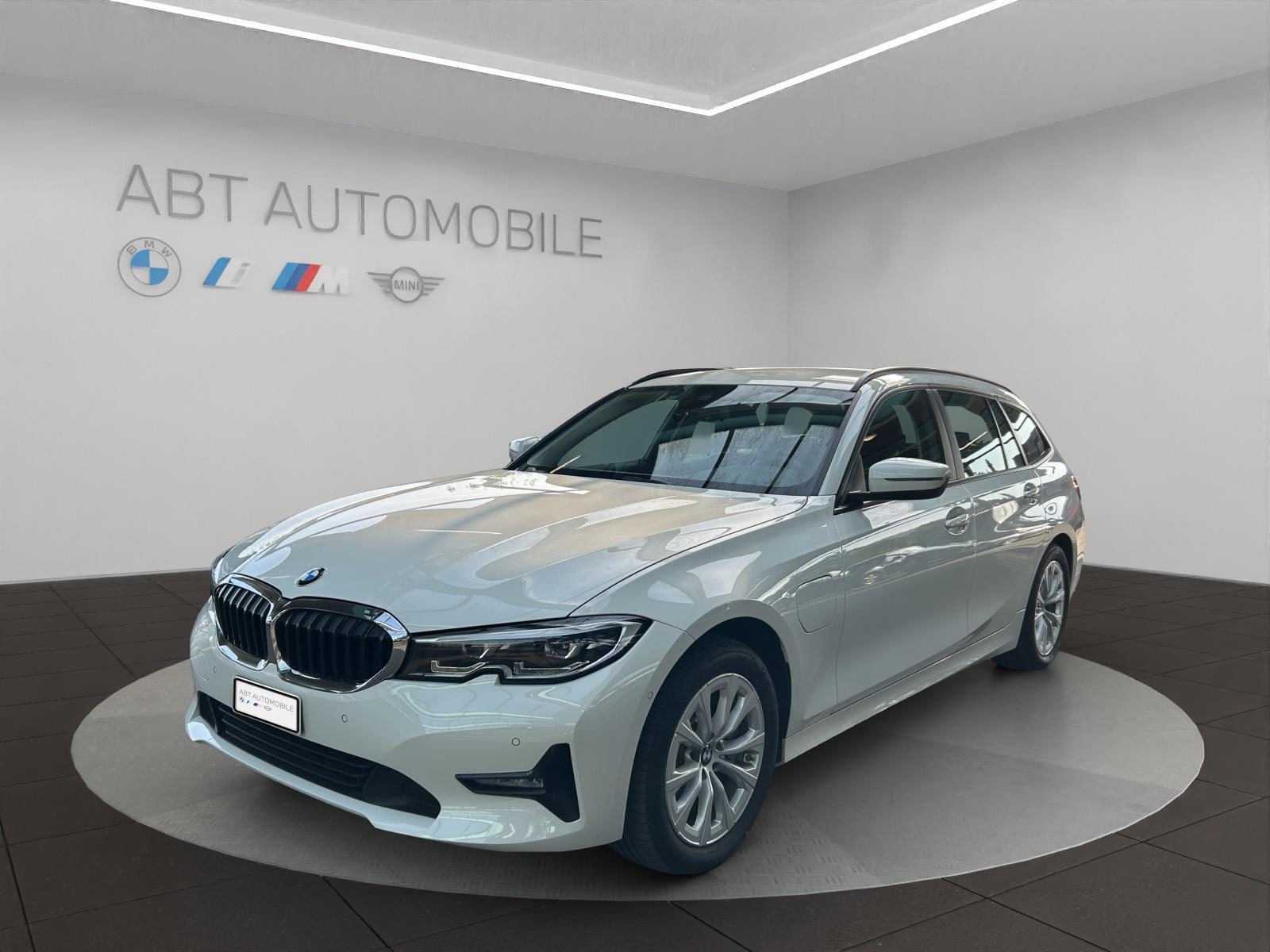 BMW 330e xDrive Touring