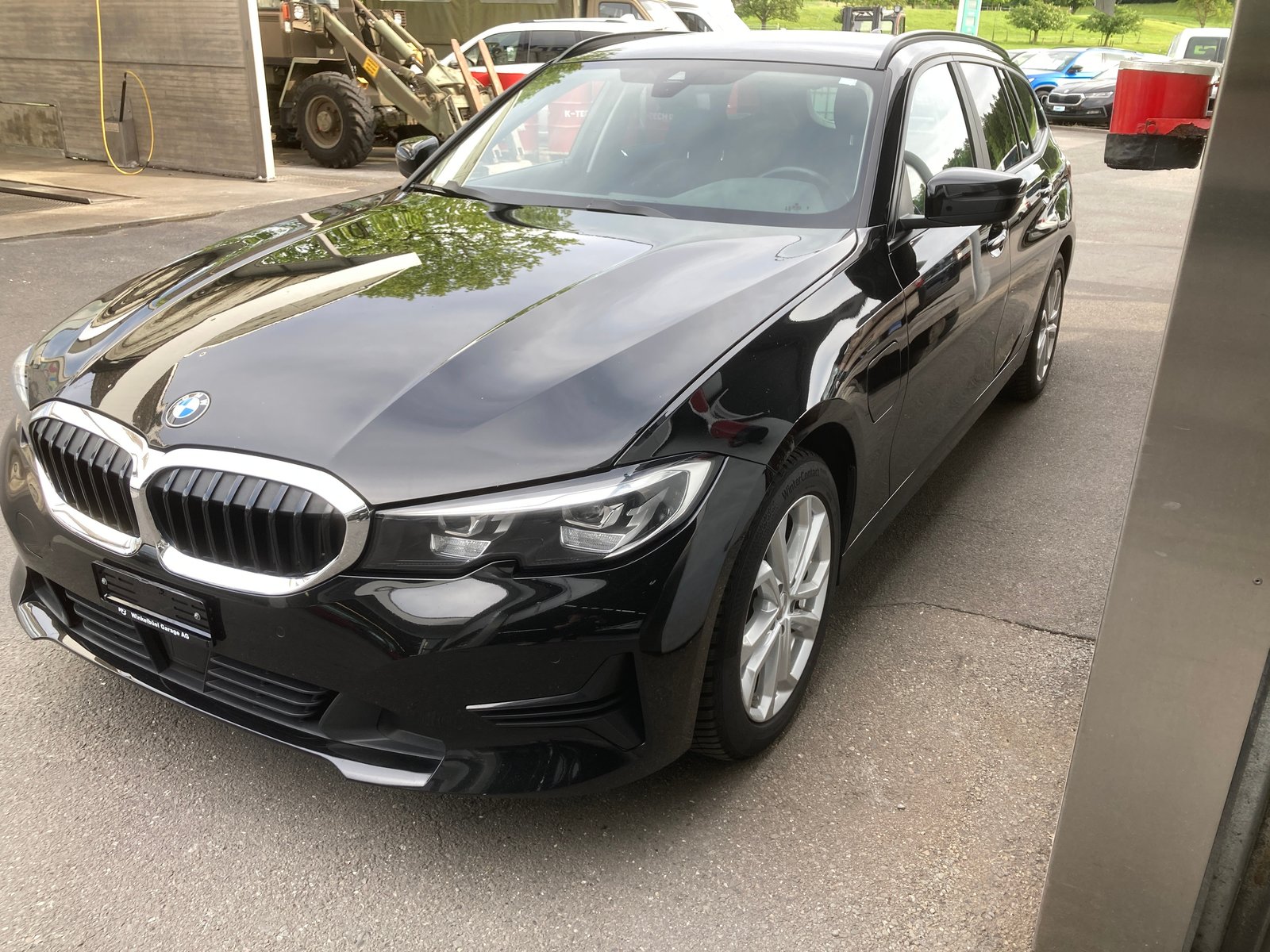 BMW 330e x DriveTouring Luxury Line Steptronic