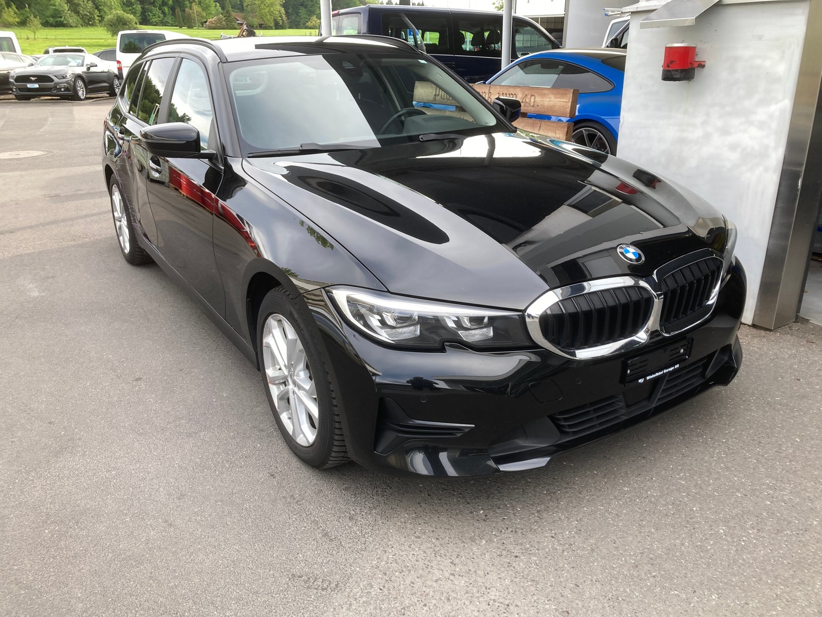 BMW 330e x DriveTouring Luxury Line Steptronic, Plug-in-Hybrid Benzina/Elettrica, Occasioni / Usate, Automatico - 2