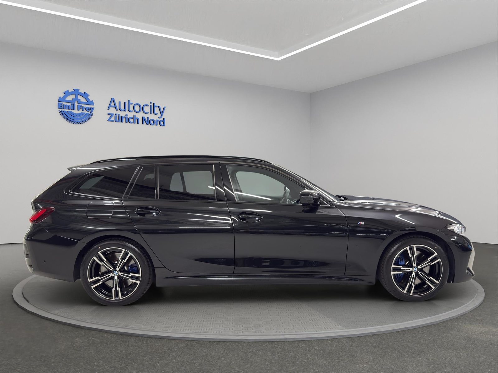 BMW 330d xDrive 48V Touring, Mild-Hybrid Diesel/Electric, Second hand / Used, Automatic - 6
