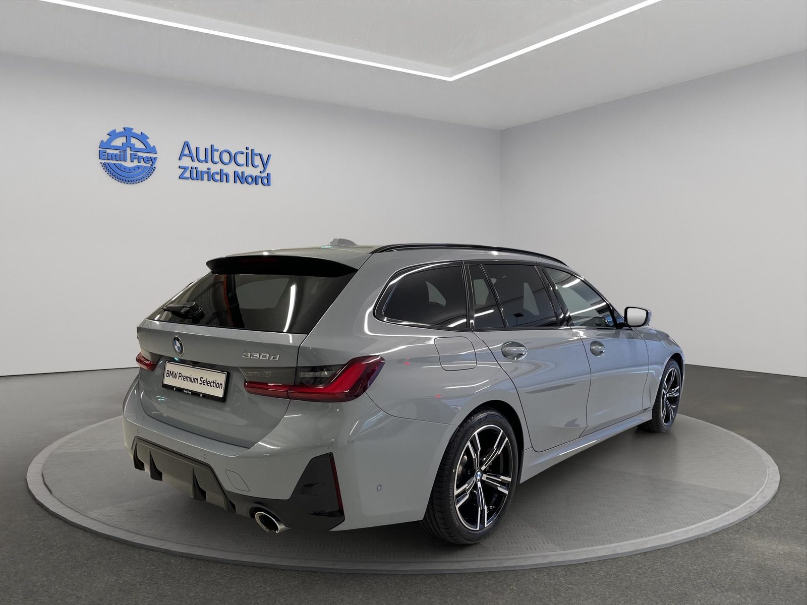 BMW 330d xDrive 48V Touring, Mild-Hybrid Diesel/Elektro, Occasion / Gebraucht, Automatik - 2