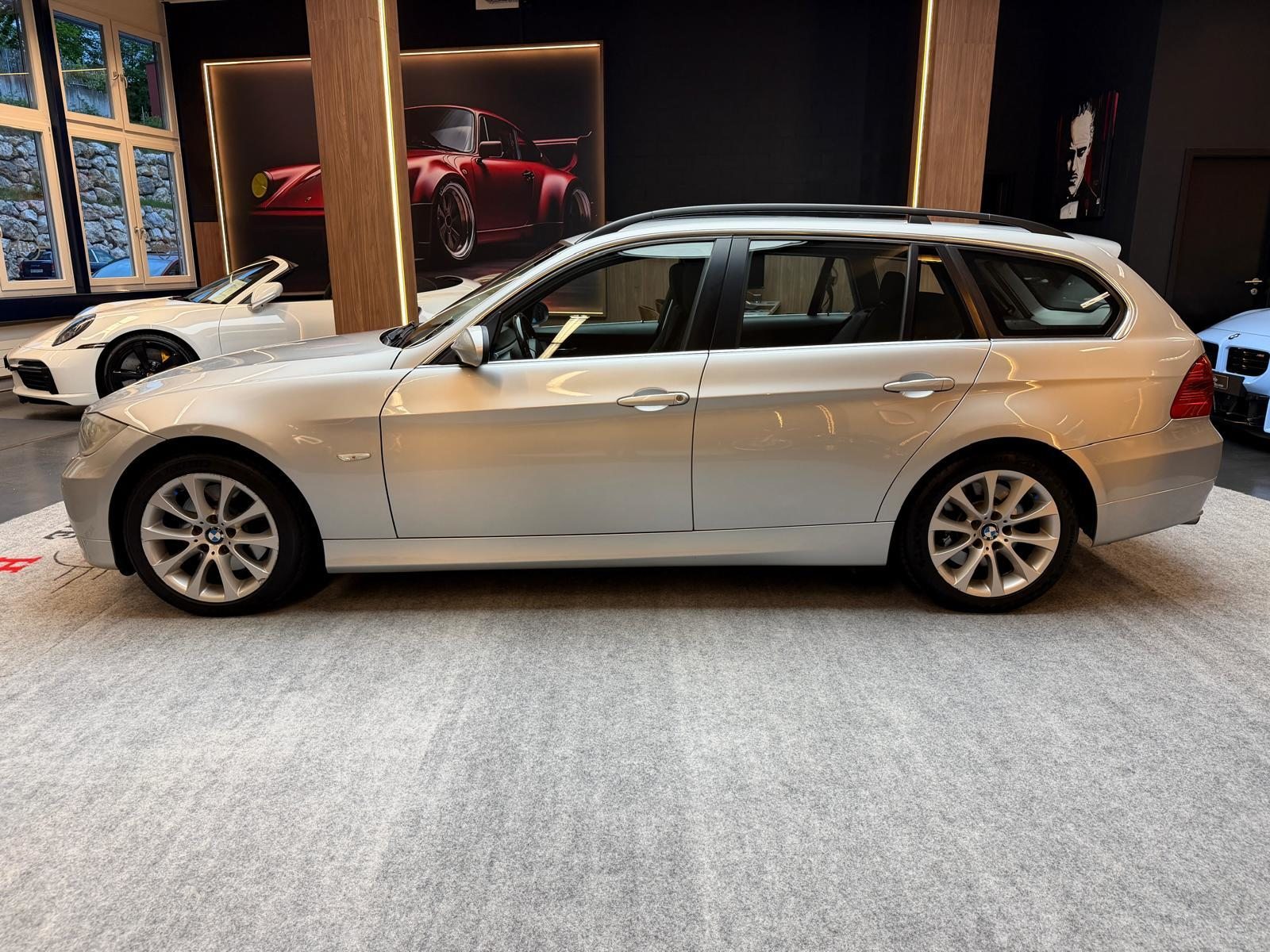 BMW 330xi Touring, Benzina, Occasioni / Usate, Automatico - 5