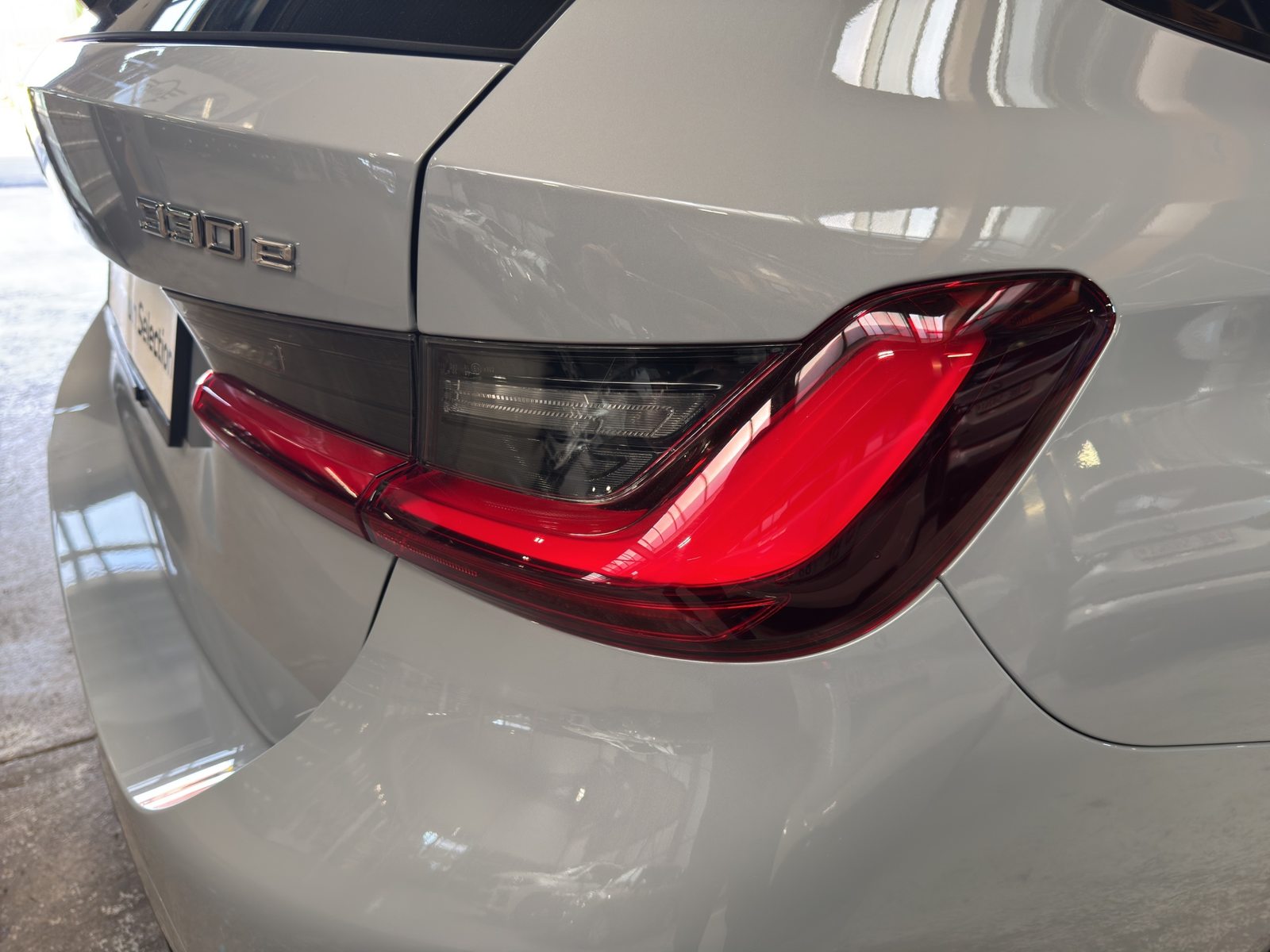 BMW 330e xDrive SAG Touring, Plug-in-Hybrid Petrol/Electric, Second hand / Used, Automatic - 7