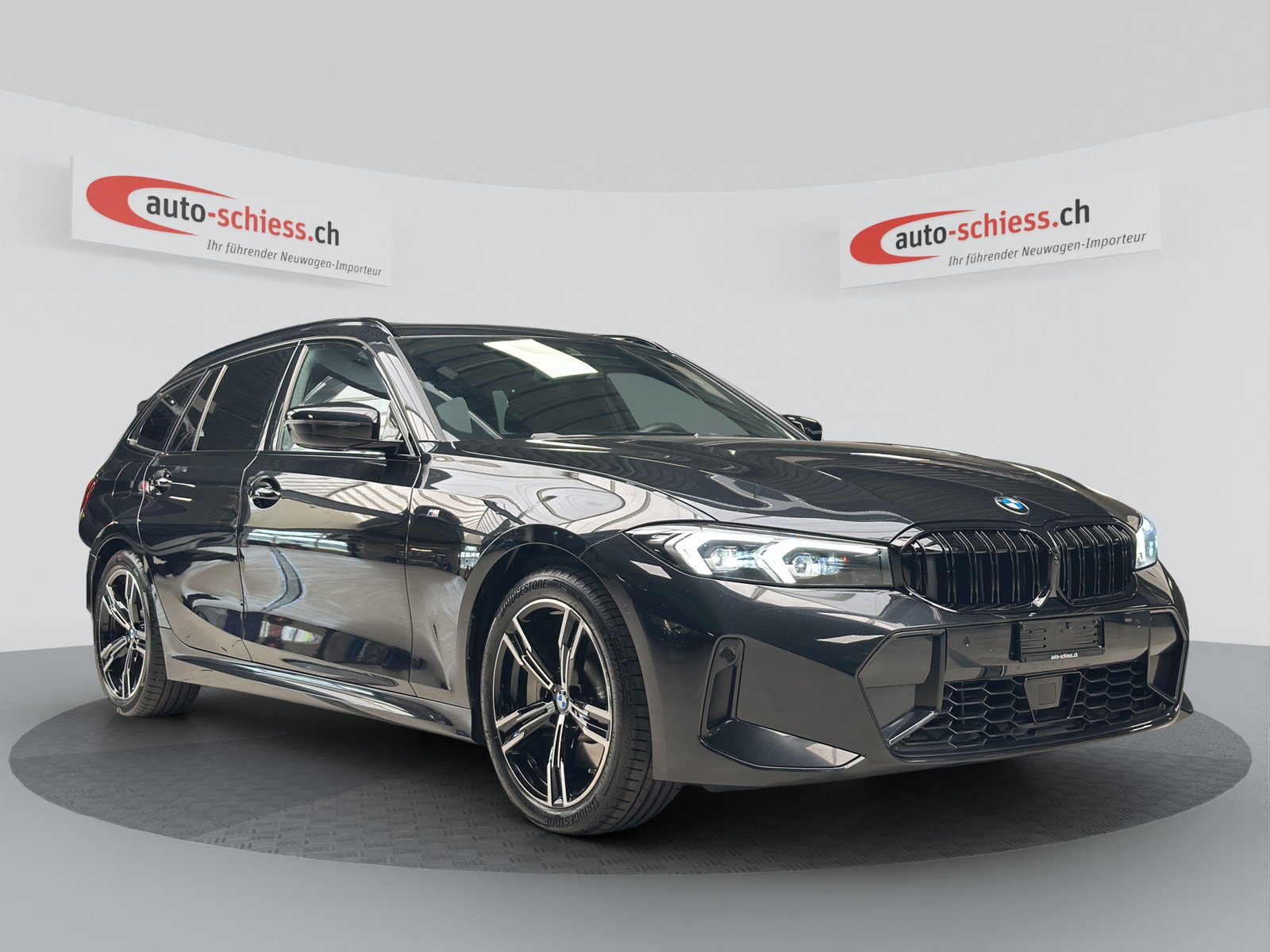 BMW 330i Touring M Sport Shadow Line Steptronic