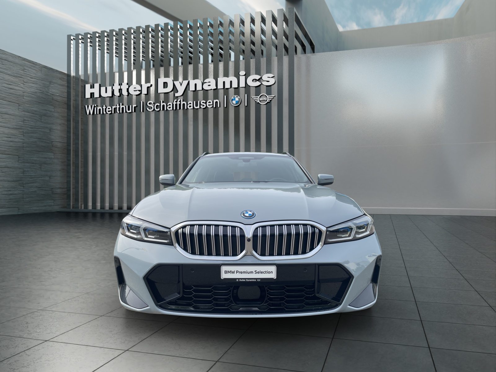 BMW 330e xDrive Touring M Sportpaket, Plug-in-Hybrid Petrol/Electric, Second hand / Used, Automatic - 3