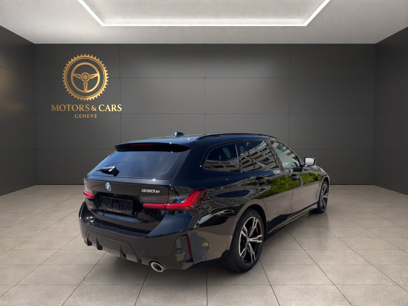 BMW 330e x DriveTouring Steptronic M Sport, Plug-in-Hybrid Petrol/Electric, Second hand / Used, Automatic - 5