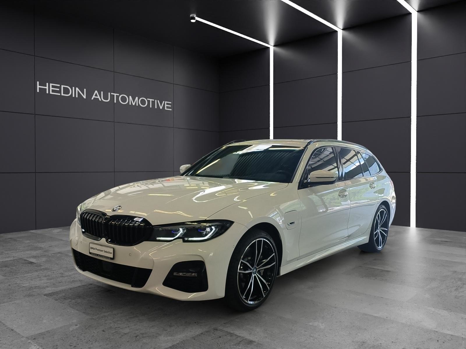 BMW 330e xDrive SAG Touring