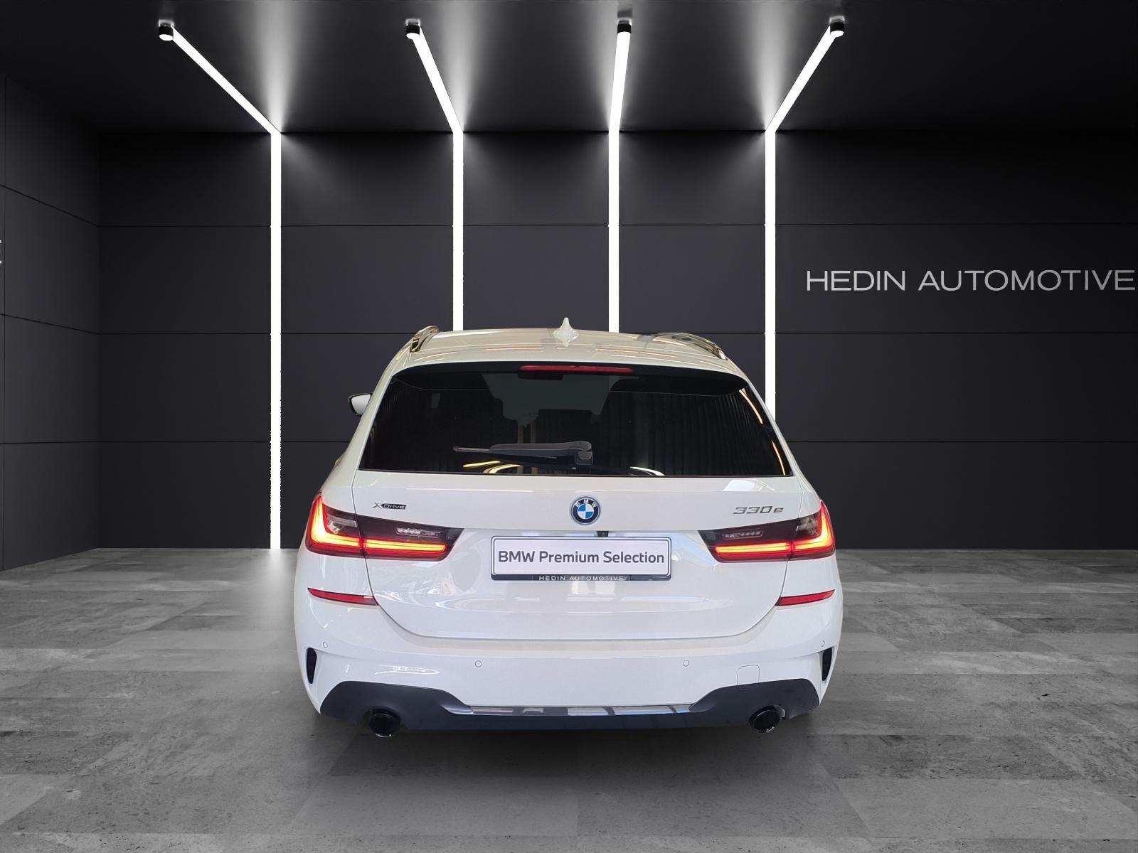 BMW 330e xDrive SAG Touring, Hybride Rechargeable Essence/Électricité, Occasion / Utilisé, Automatique - 4