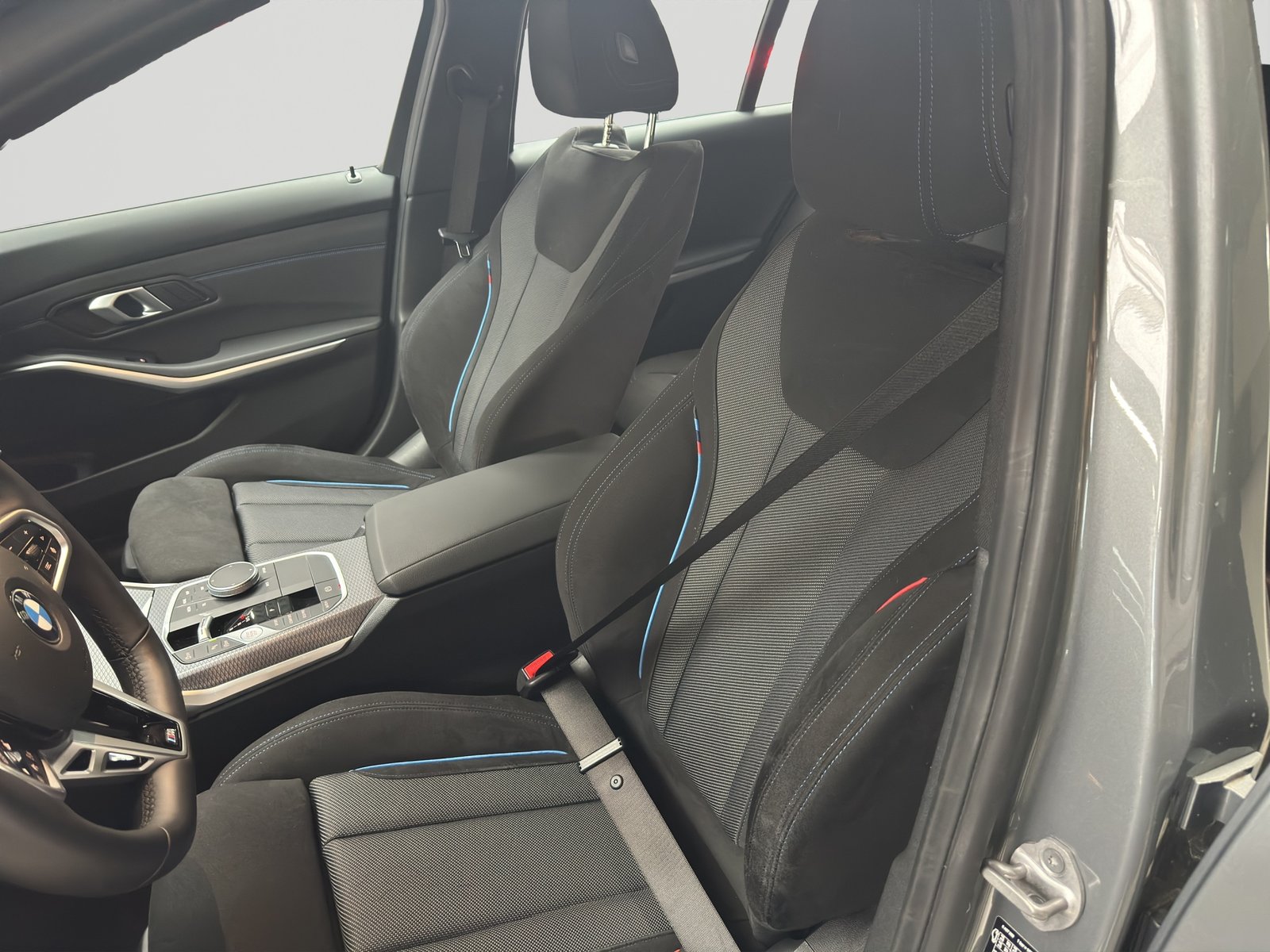 BMW 330i Touring Steptronic M Sport, Benzin, Occasion / Gebraucht, Automatik - 6