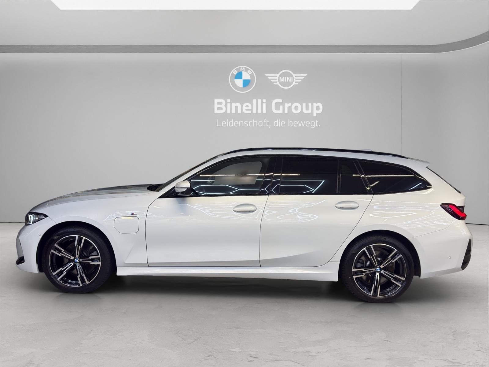 BMW 330e xDrive Touring M-SportPaket, Plug-in-Hybrid Benzina/Elettrica, Occasioni / Usate, Automatico - 3