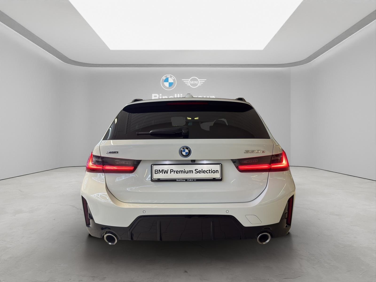 BMW 330e xDrive Touring M-SportPaket, Plug-in-Hybrid Benzina/Elettrica, Occasioni / Usate, Automatico - 5