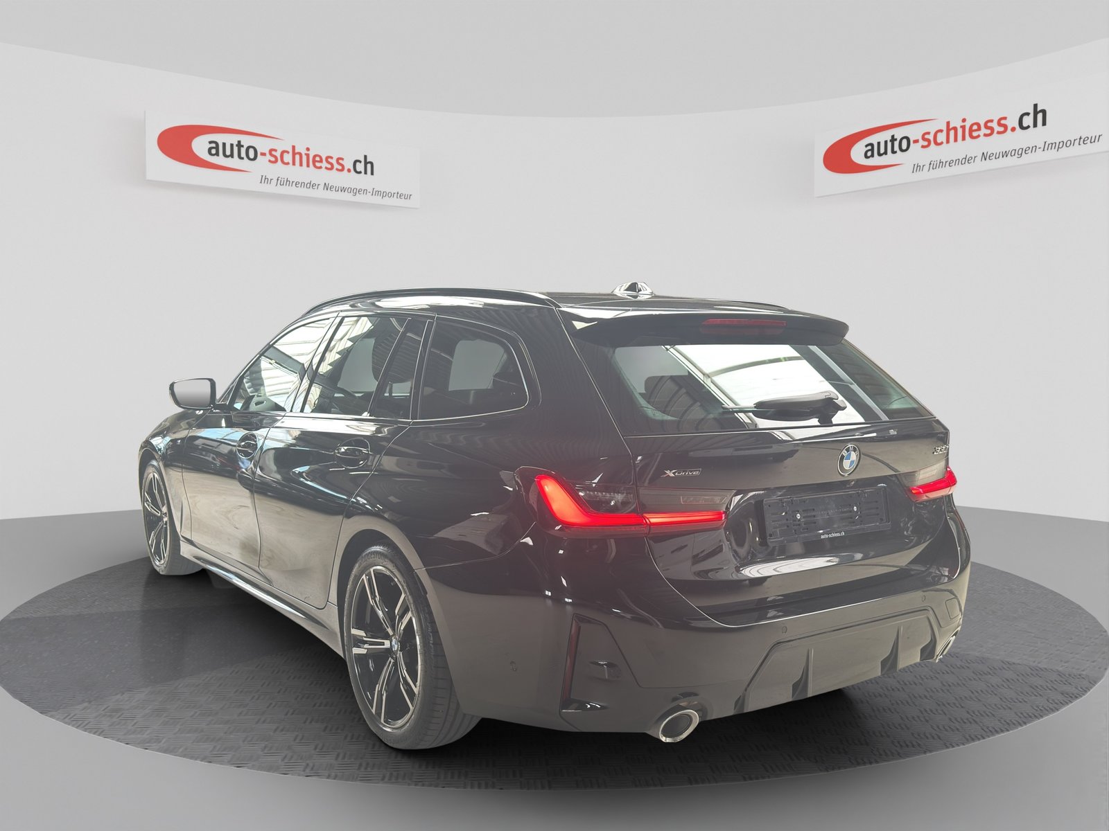 BMW 330i Touring Steptronic M Sport, Benzin, Occasion / Gebraucht, Automatik - 3