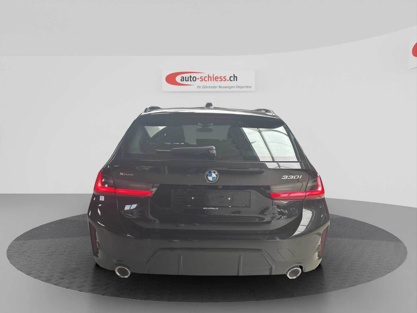 BMW 330i Touring Steptronic M Sport, Benzin, Occasion / Gebraucht, Automatik - 4