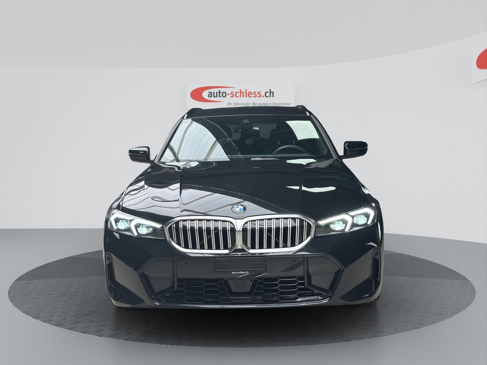 BMW 330i Touring Steptronic M Sport, Benzin, Occasion / Gebraucht, Automatik - 2