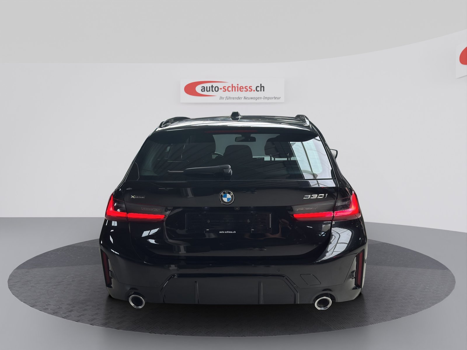 BMW 330i Touring Steptronic M Sport, Benzin, Occasion / Gebraucht, Automatik - 4