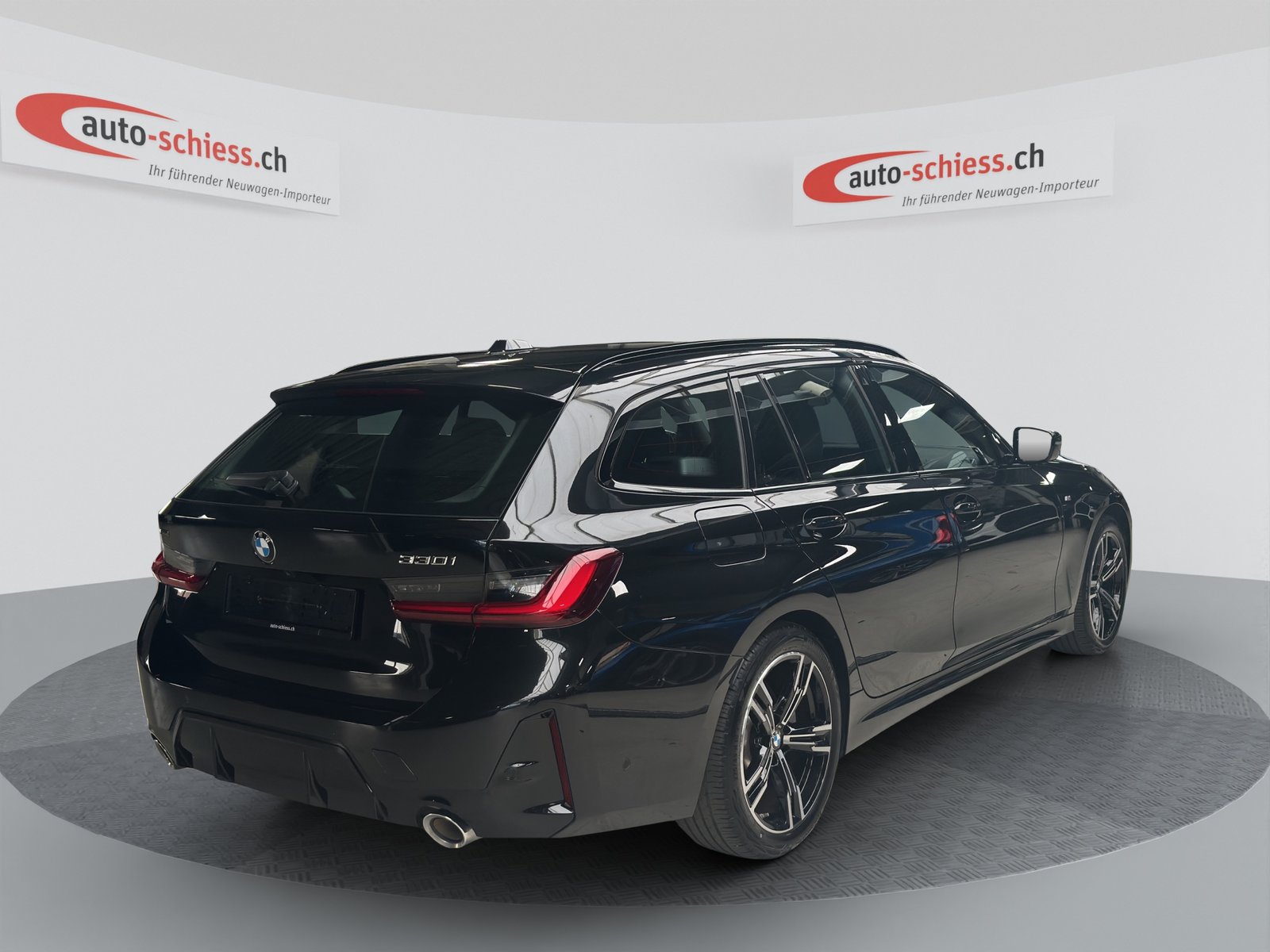 BMW 330i Touring Steptronic M Sport, Benzin, Occasion / Gebraucht, Automatik - 5