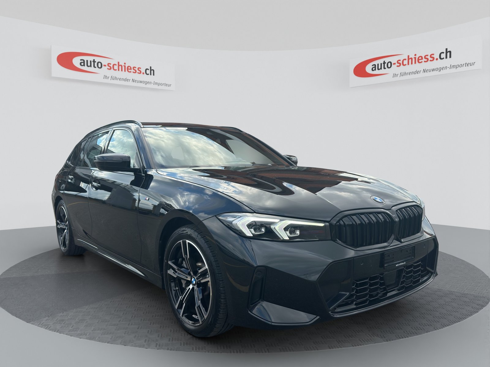 BMW 330i M Sport Touring Steptronic