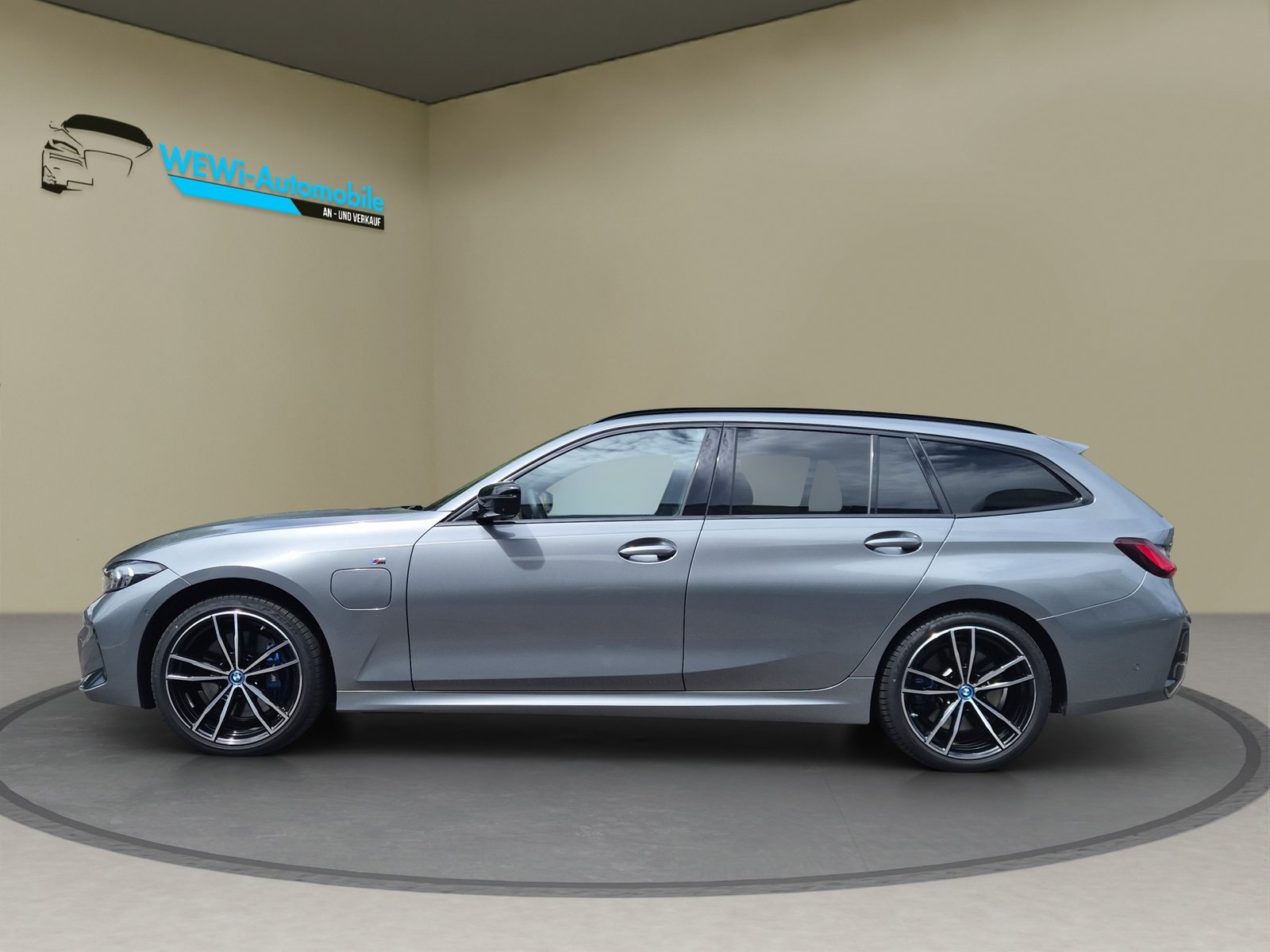BMW 330e x DriveTouring Steptronic M Sport Pro, Plug-in-Hybrid Benzina/Elettrica, Occasioni / Usate, Automatico - 2