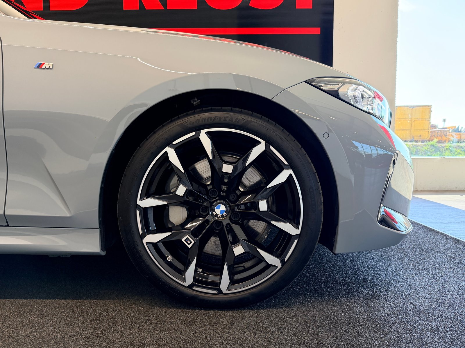 BMW 330i Touring Steptronic M Sport Pro, Benzin, Occasion / Gebraucht, Automatik - 6