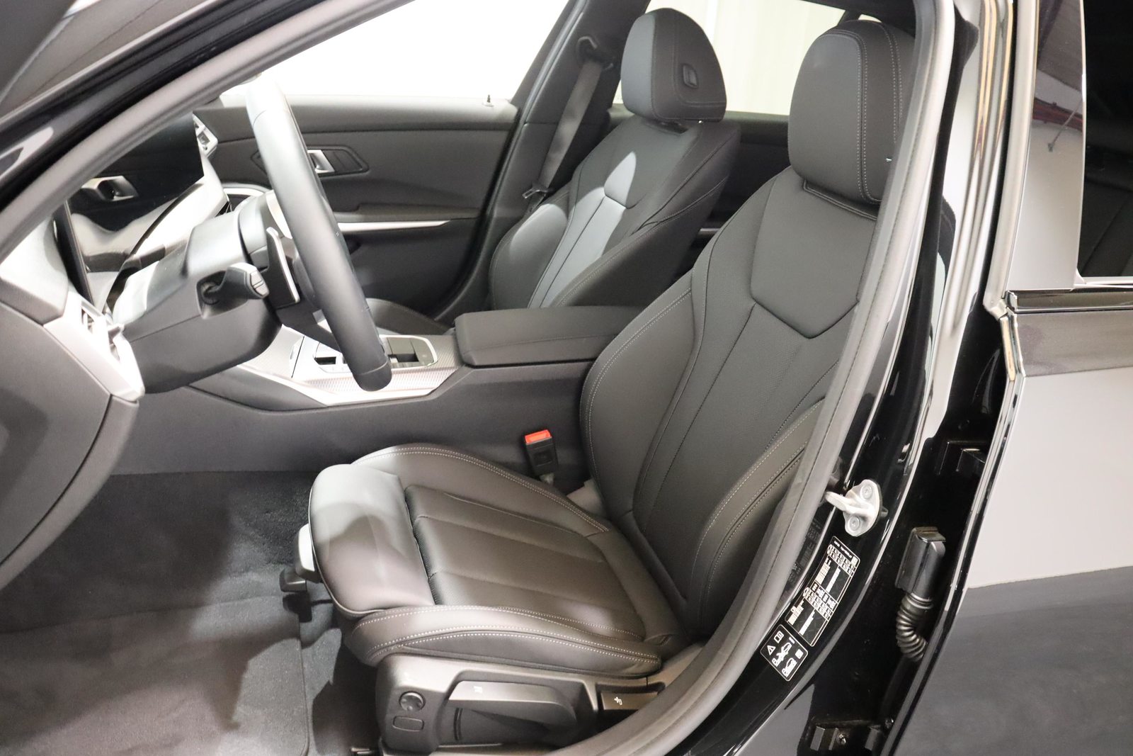 BMW 330i xDrive SAG Touring, Petrol, Second hand / Used, Automatic - 7
