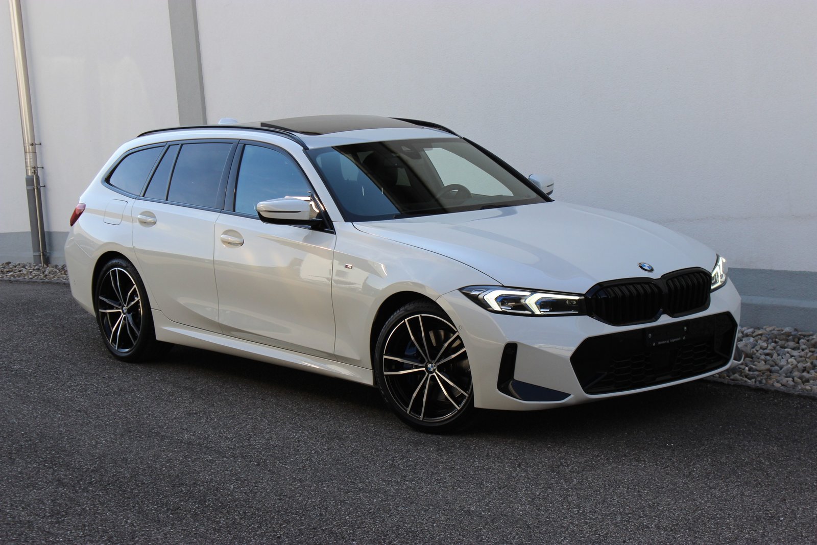 BMW 330i Touring M SPORTPAKET