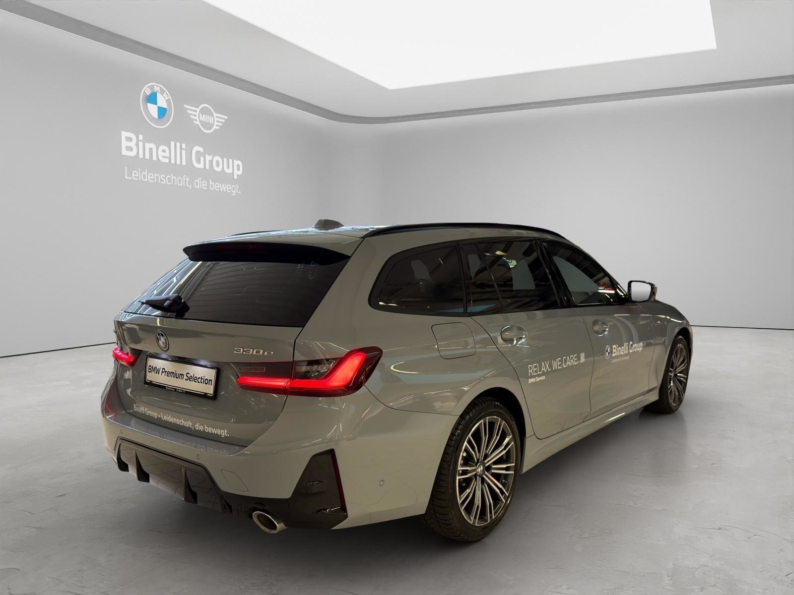BMW 330e xDrive Touring M-SportPaket, Plug-in-Hybrid Benzina/Elettrica, Occasioni / Usate, Automatico - 6