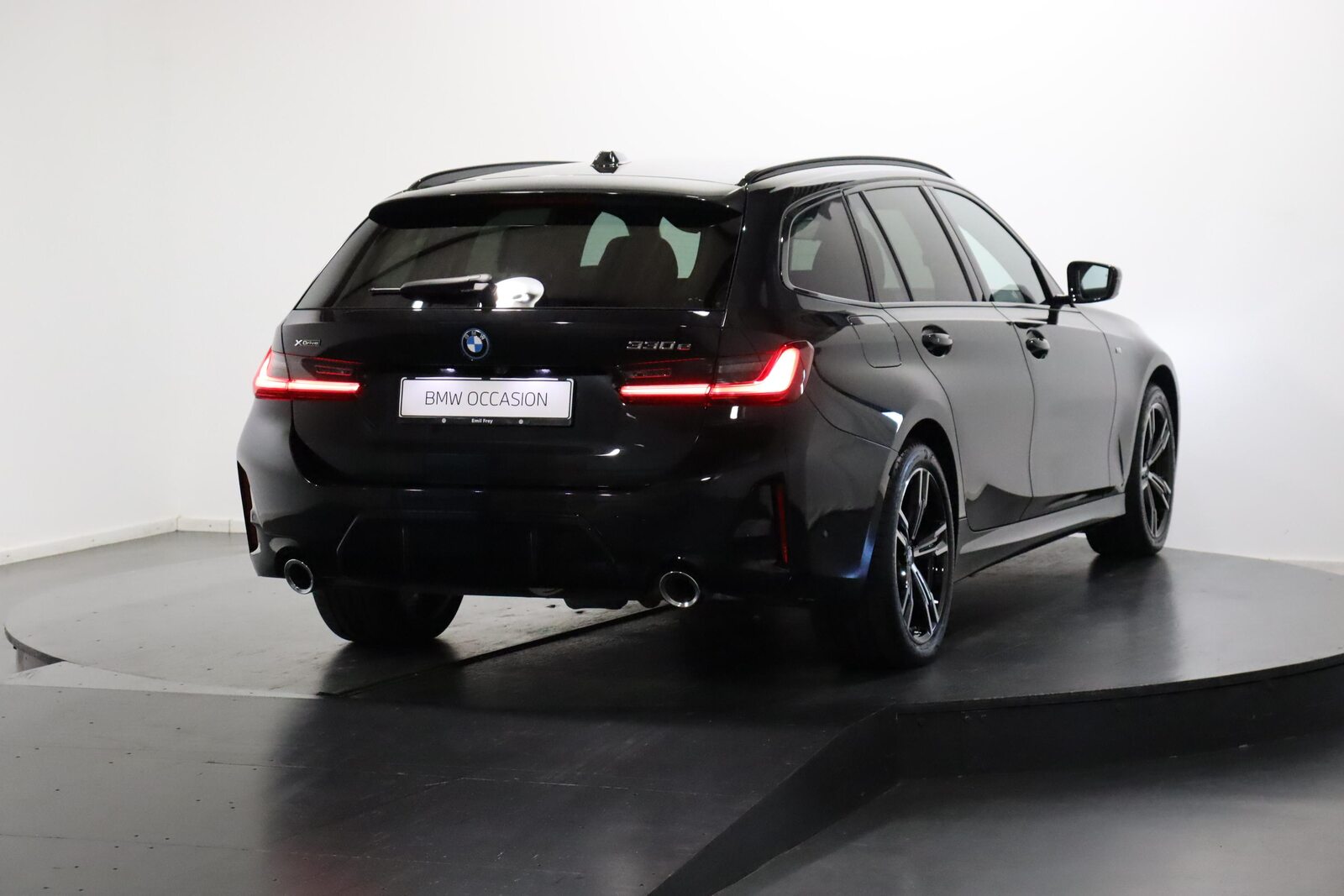 BMW 330e xDrive SAG Touring, Hybride Rechargeable Essence/Électricité, Occasion / Utilisé, Automatique - 3