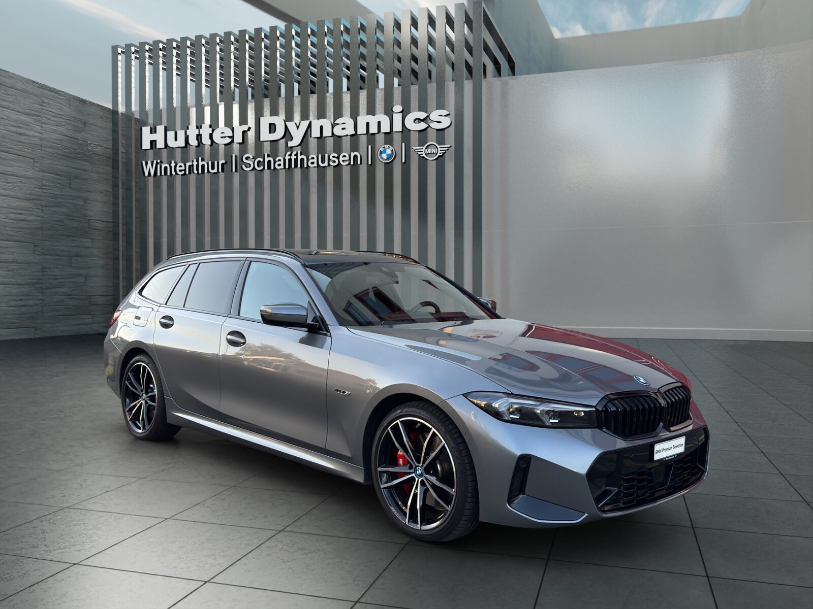 BMW 330e xDrive Touring M AERODYNAMIKPAKET, Plug-in-Hybrid Benzin/Elektro, Occasion / Gebraucht, Automatik - 4