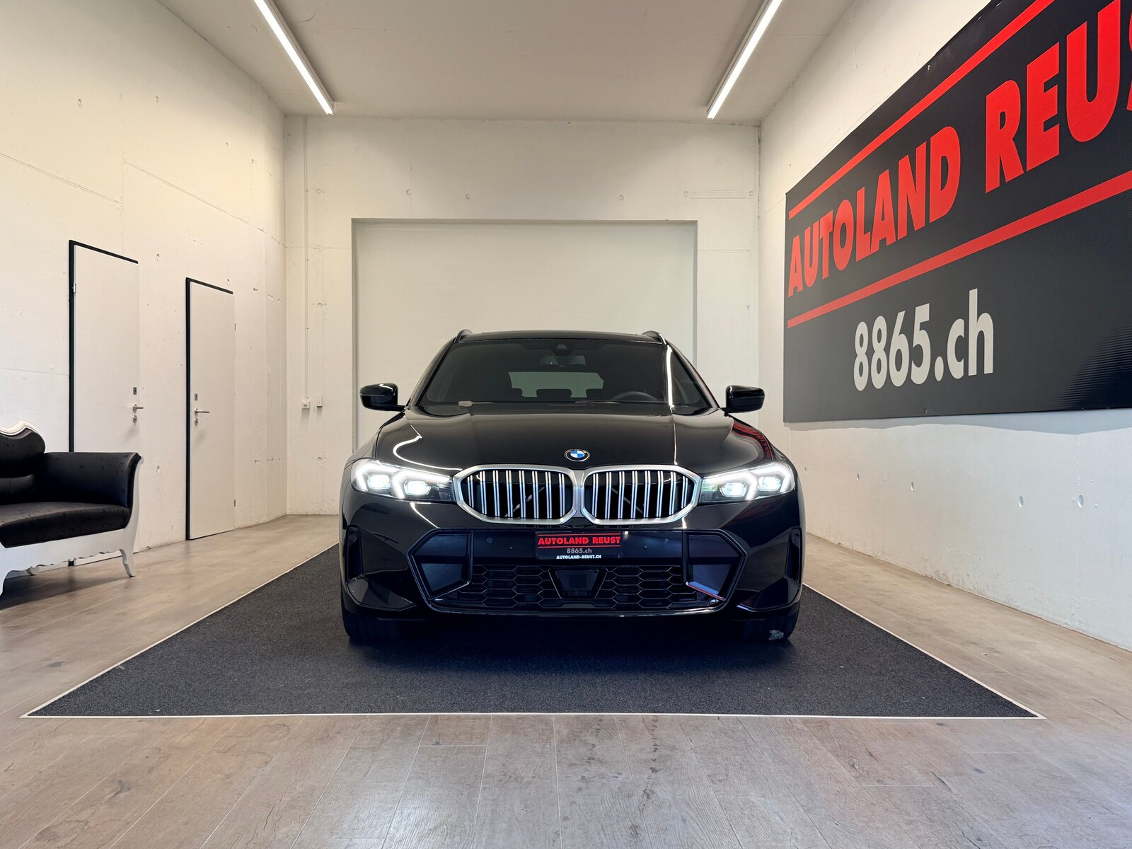 BMW 330i Touring Steptronic M Sport, Petrol, Second hand / Used, Automatic - 2