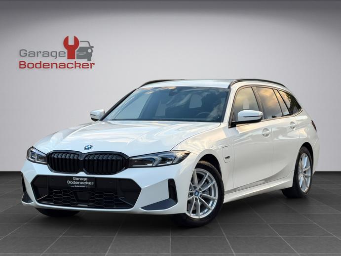 BMW 330e x DriveTouring Steptronic M Sport, Plug-in-Hybrid Benzin/Elektro, Occasion / Gebraucht, Automatik