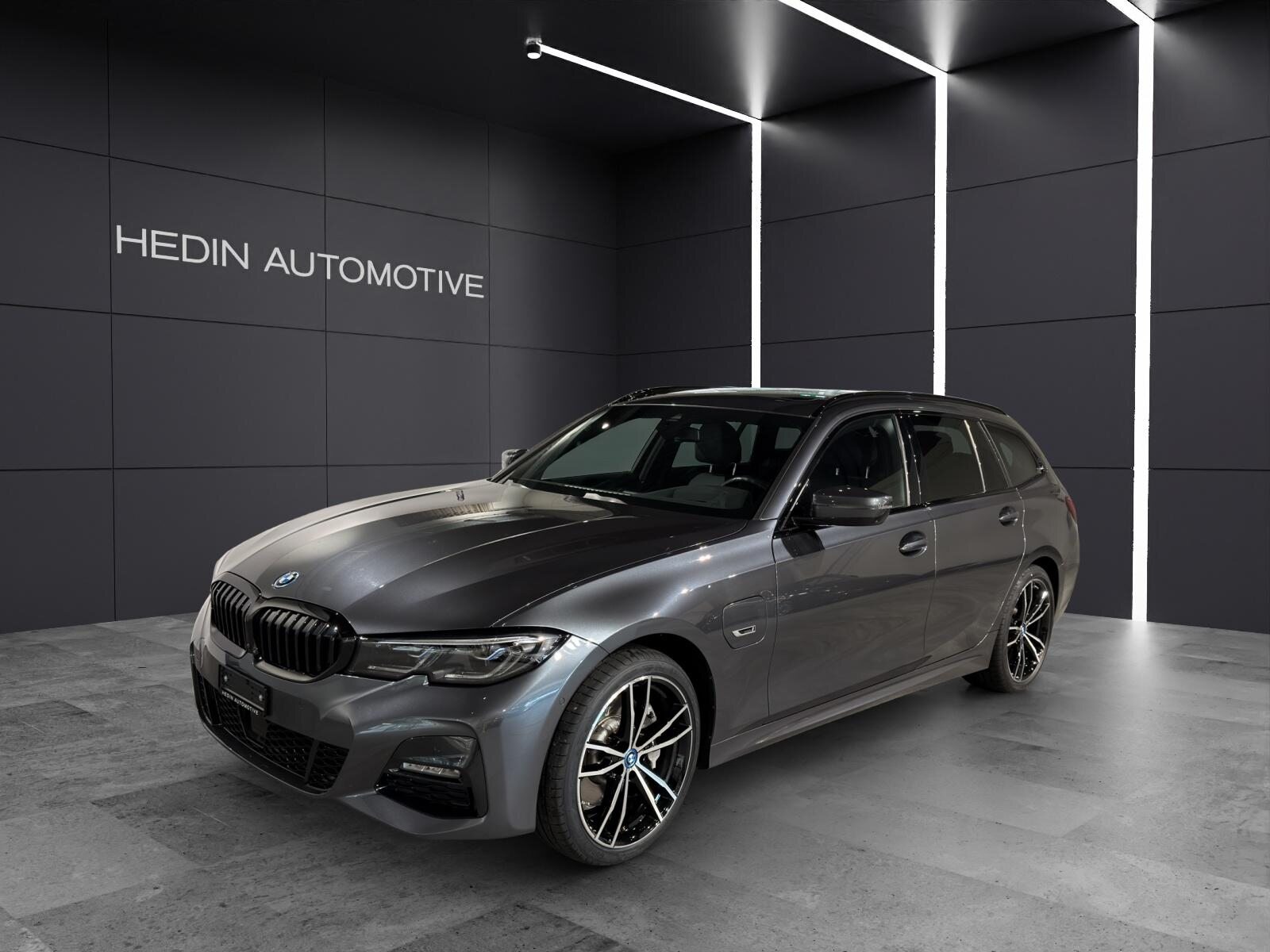 BMW 330e xDrive SAG Touring MFK 31.08.2026