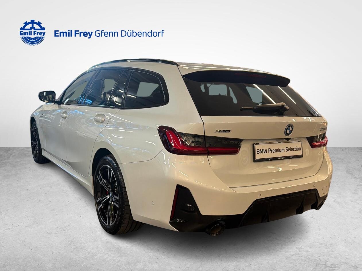 BMW 330e xDrive SAG Touring, Hybride Rechargeable Essence/Électricité, Occasion / Utilisé, Automatique - 6