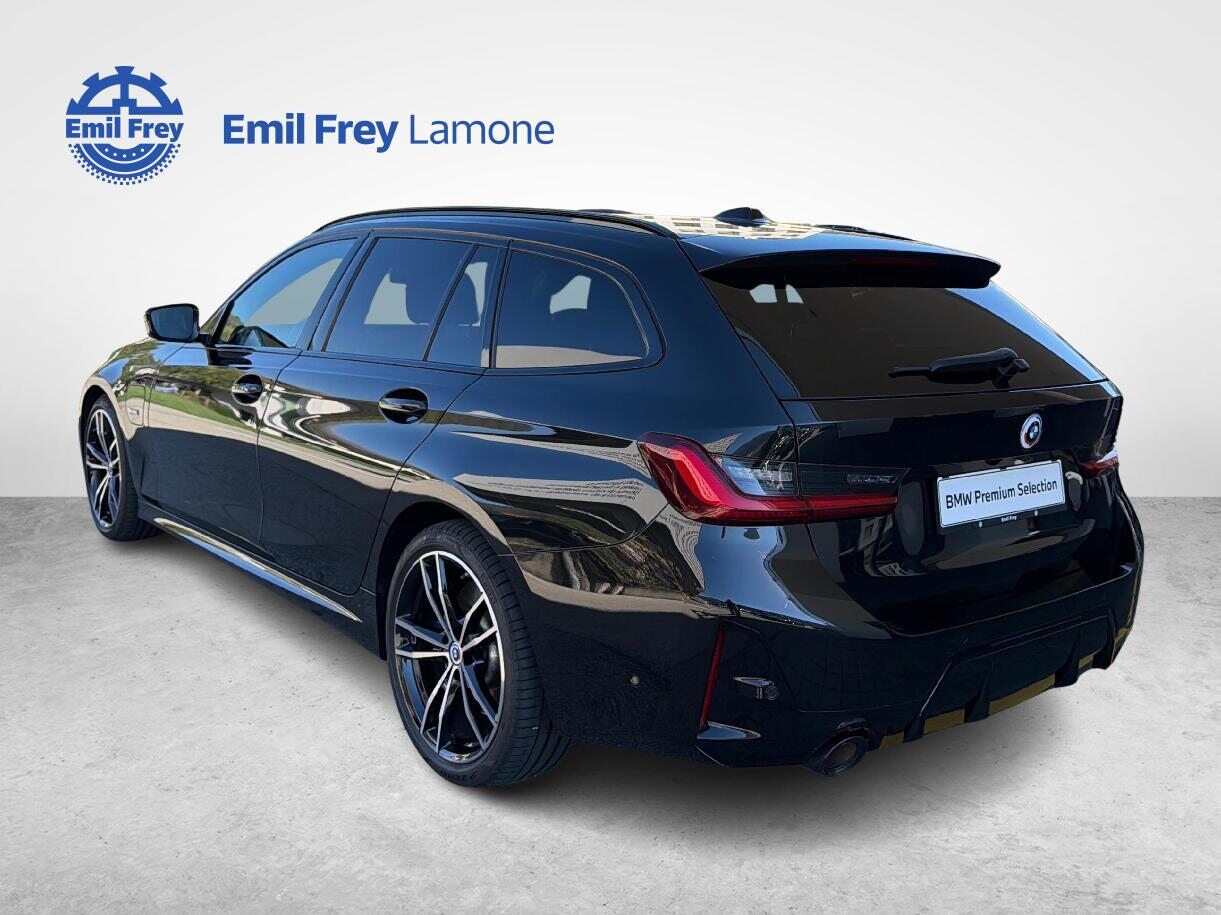 BMW 330e xDrive Touring, Plug-in-Hybrid Petrol/Electric, Second hand / Used, Automatic - 4