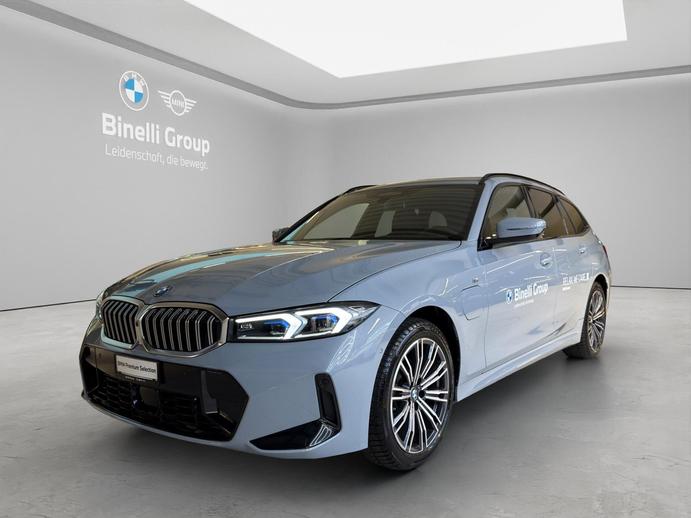 BMW 330e Touring M-SportPaket, Plug-in-Hybrid Benzina/Elettrica, Occasioni / Usate, Automatico