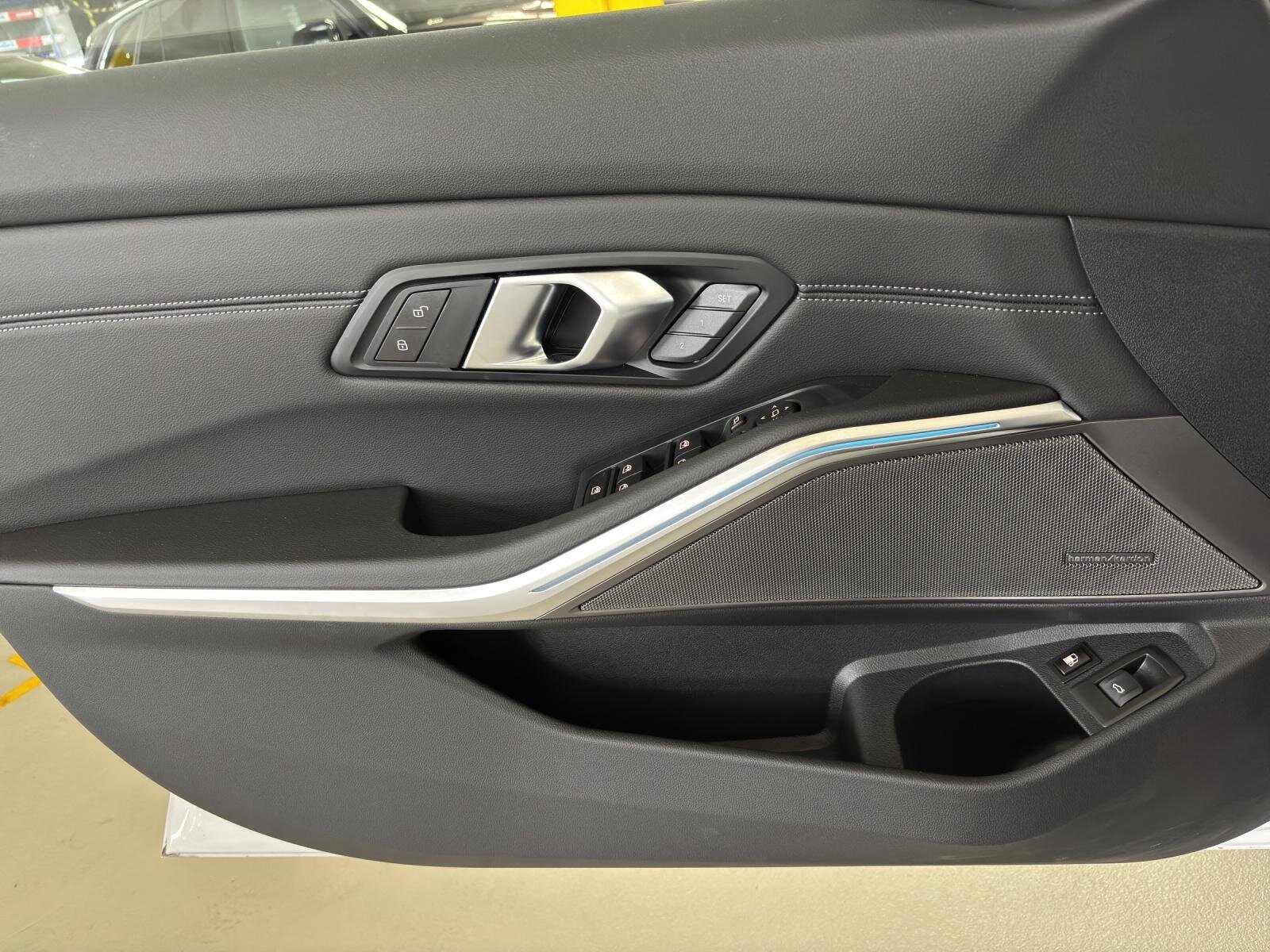 BMW 330e SAG Touring, Hybride Rechargeable Essence/Électricité, Occasion / Utilisé, Automatique - 6