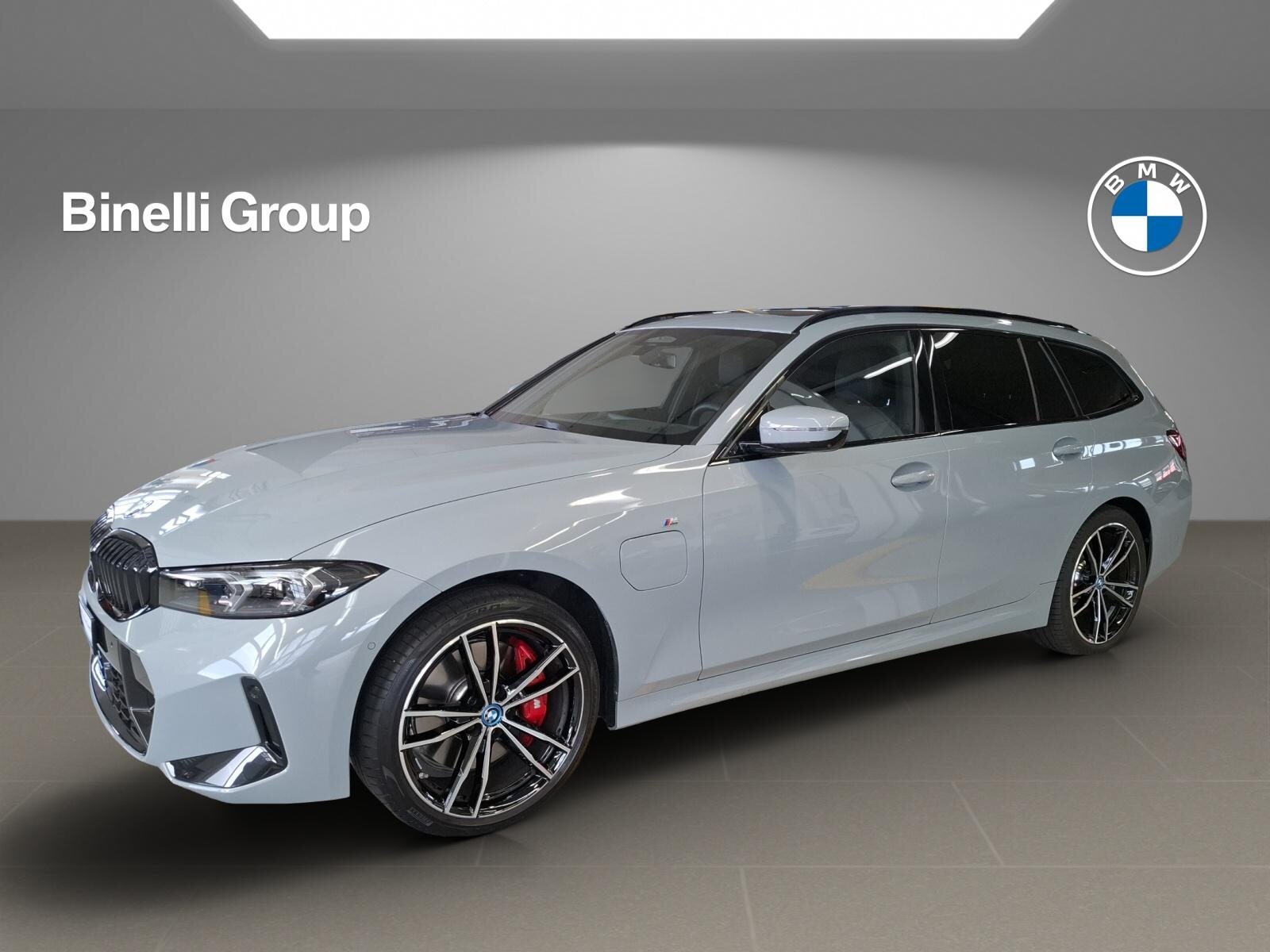 BMW 330e xDrive SAG Touring