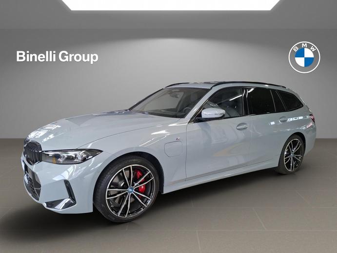 BMW 330e xDrive SAG Touring, Plug-in-Hybrid Benzina/Elettrica, Occasioni / Usate, Automatico