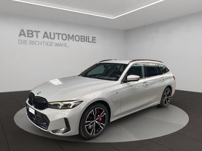 BMW 330e xDrive SAG Touring, Plug-in-Hybrid Benzina/Elettrica, Occasioni / Usate, Automatico