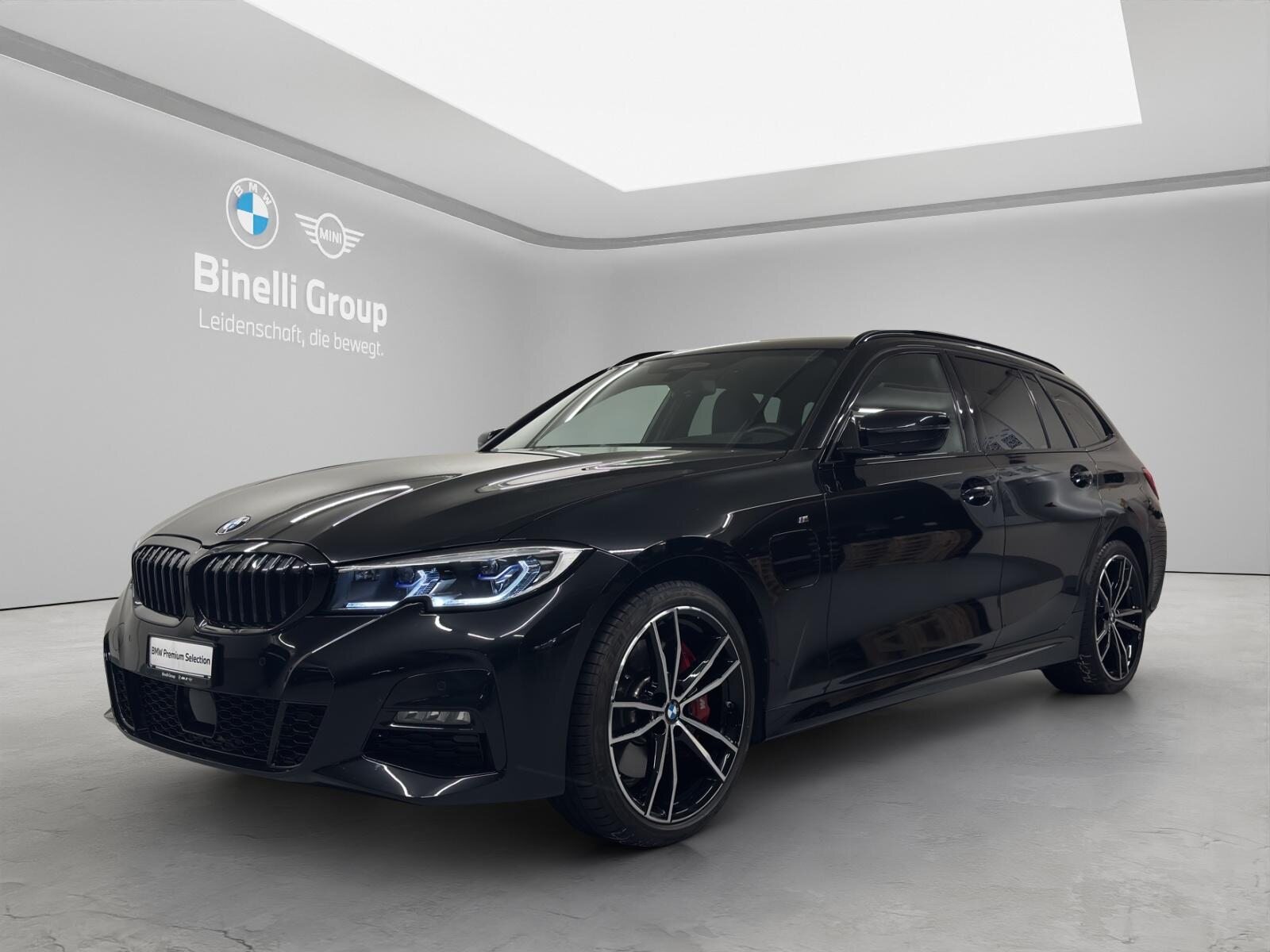 BMW 330e xDrive Touring