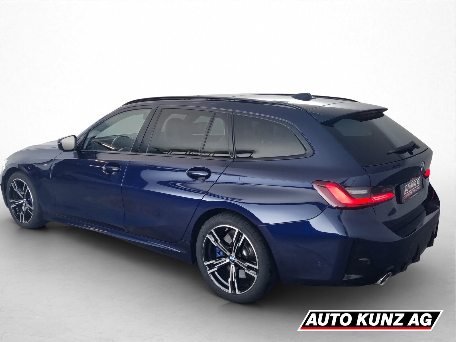 BMW 330i  Touring M-Sport, Benzin, Occasion / Gebraucht, Automatik - 4