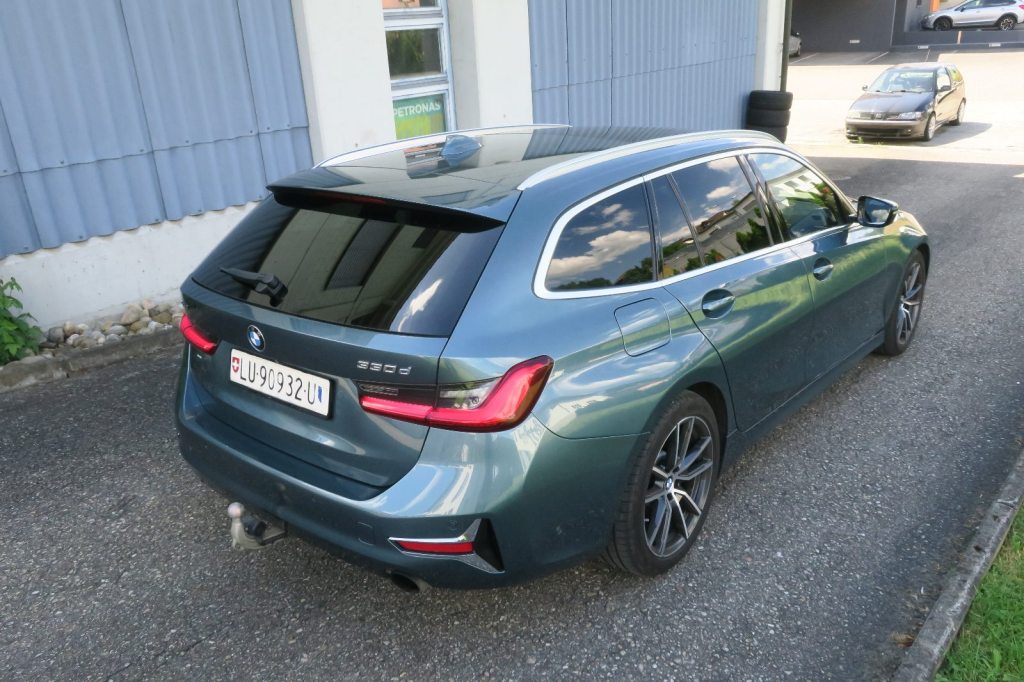 BMW 330 d xDrive Touring Steptronic 4x4, Diesel, Occasioni / Usate, Automatico - 2